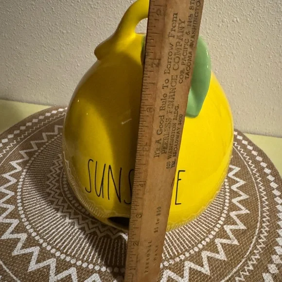 🆕 Rae Dunn ‘Sunshine’ Birdhouse artisan collection ceramic yellow by Magenta - Picture 4 of 5